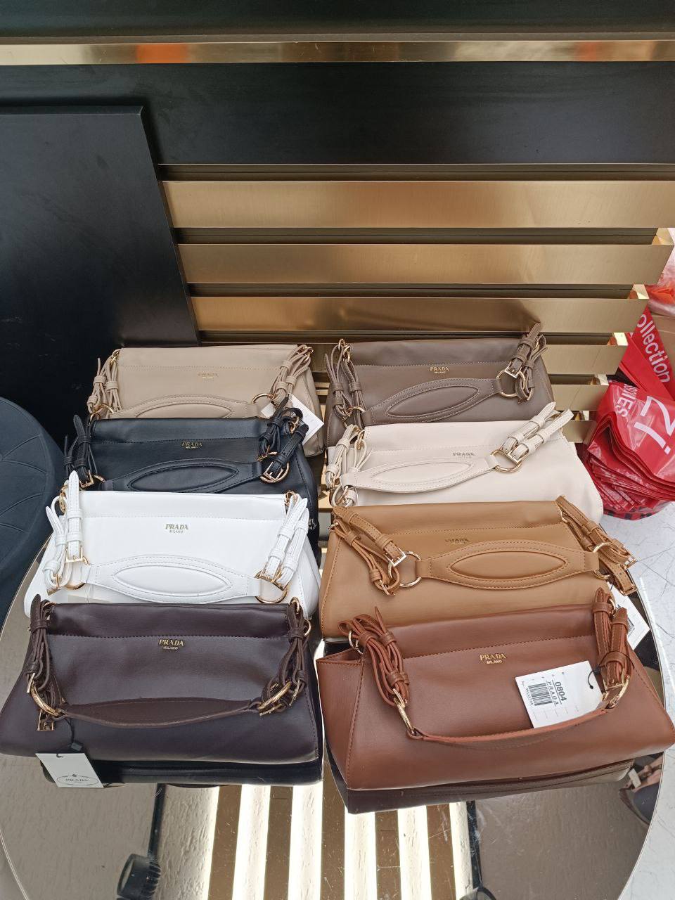 PRD - Medium Enchaîné Leather Shoulder Bag