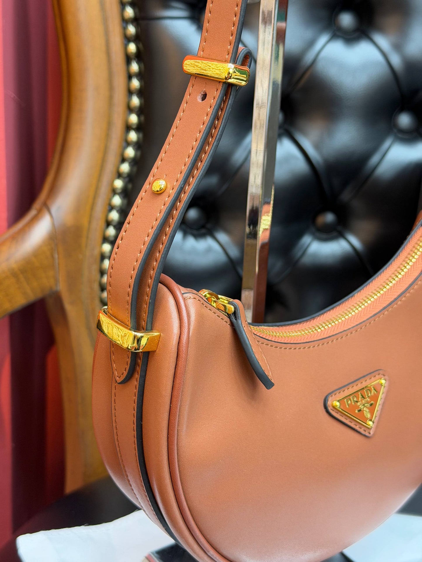 PRD - Arqué leather shoulder bag