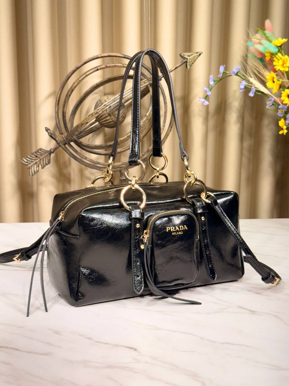 Prd 
Dangle Meium Shoulder Bag