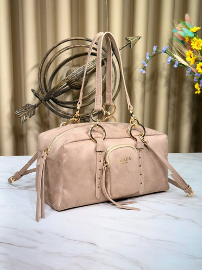 Prd 
Dangle Meium Shoulder Bag