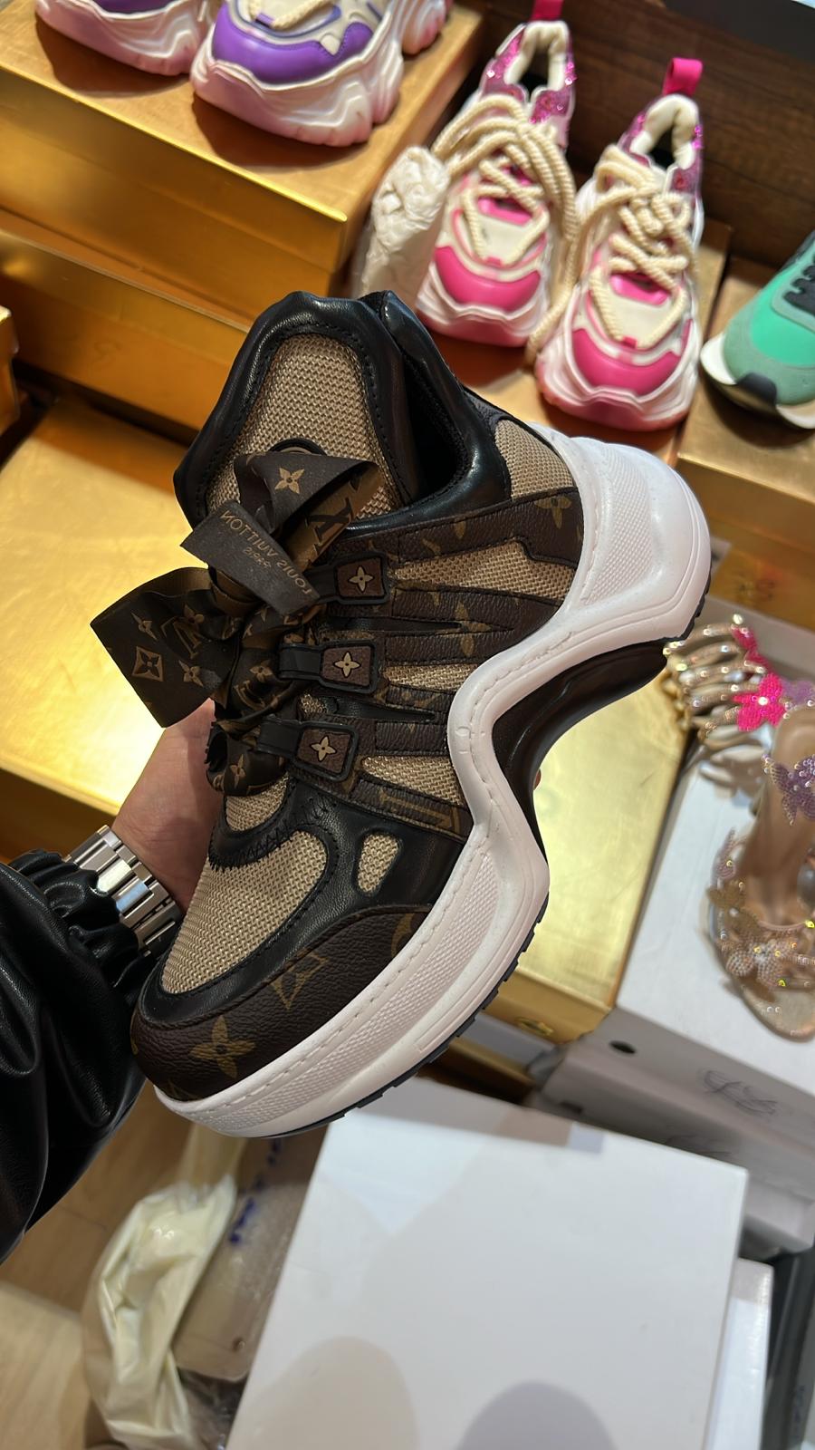 LVS-shoes
