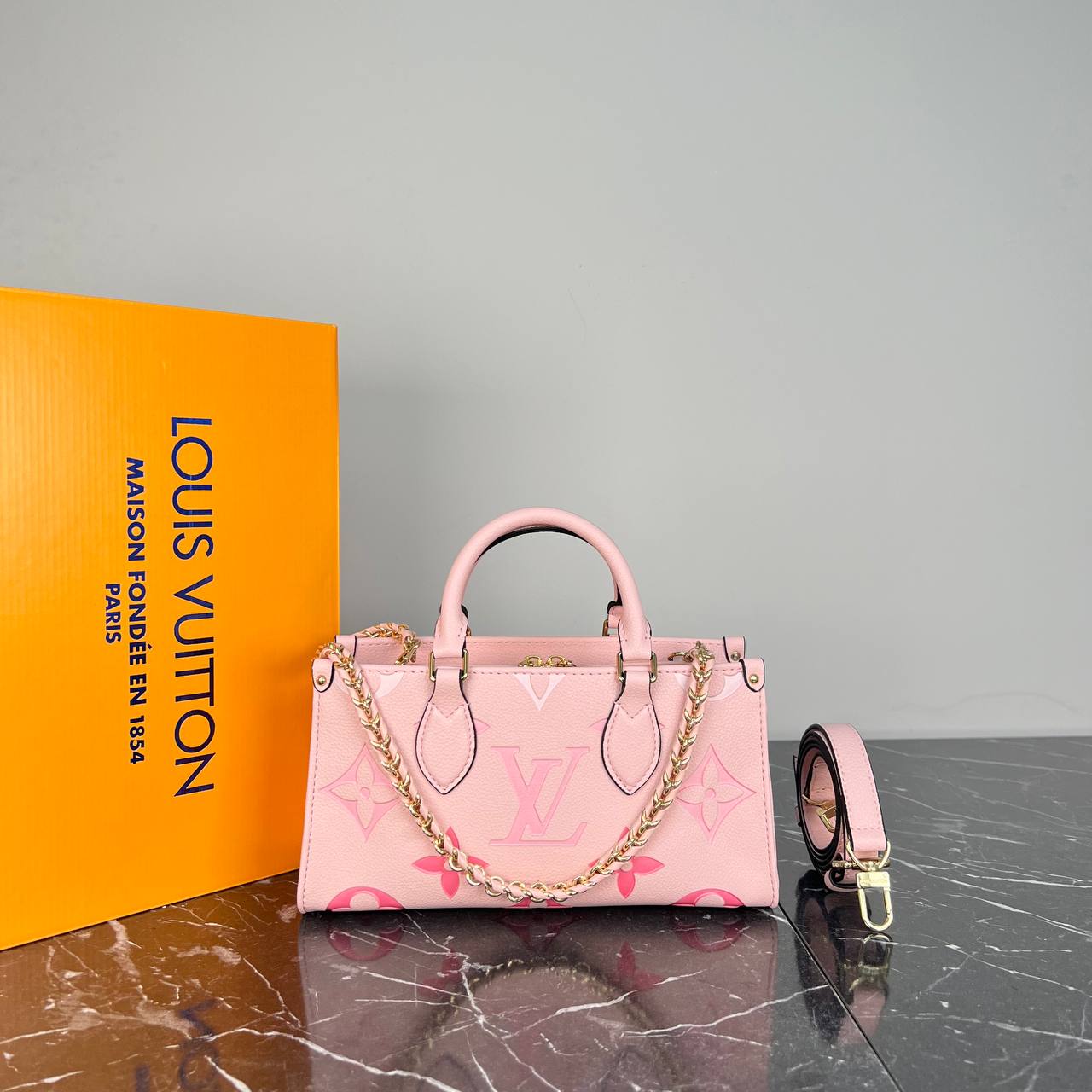 Onthego East West Bag ( Leather )