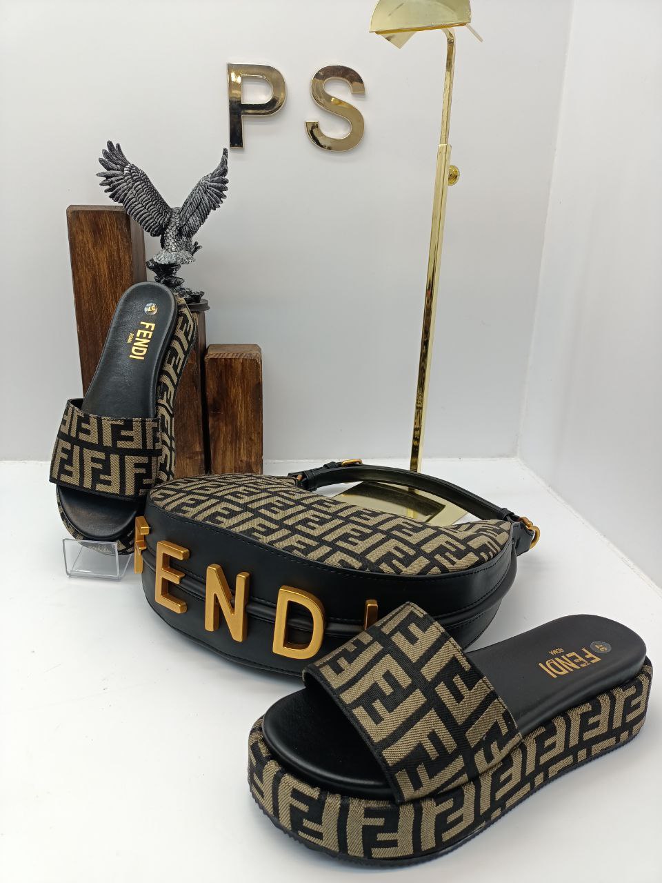 FD - Bag and Slipper Set (V2)