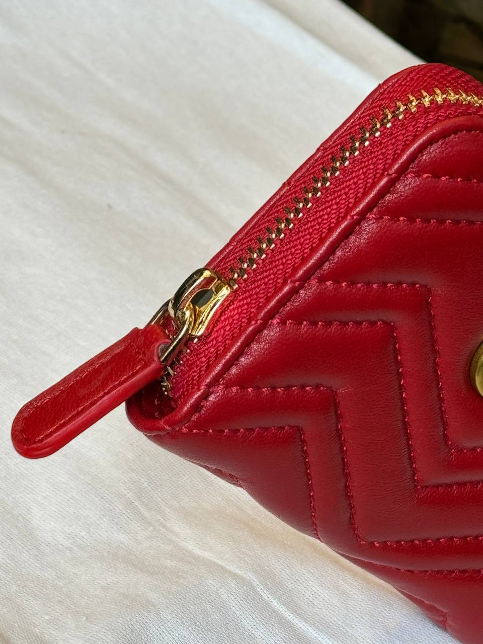 GG - Leather Mini Zippy Wallet (Red)