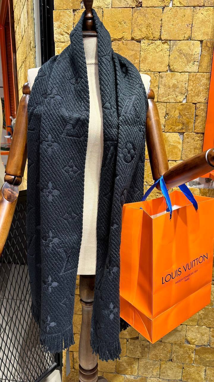 LVS - Shawl