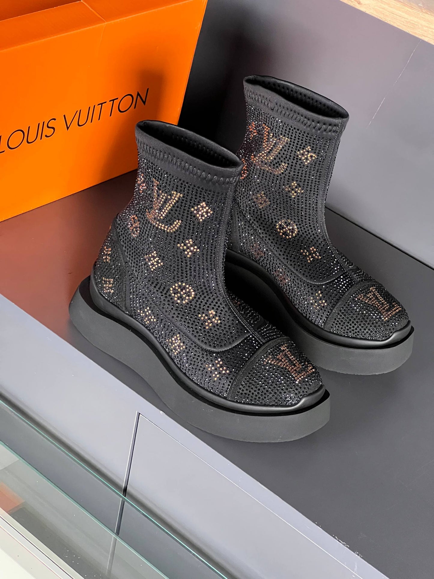 LVS - Conv Shoes