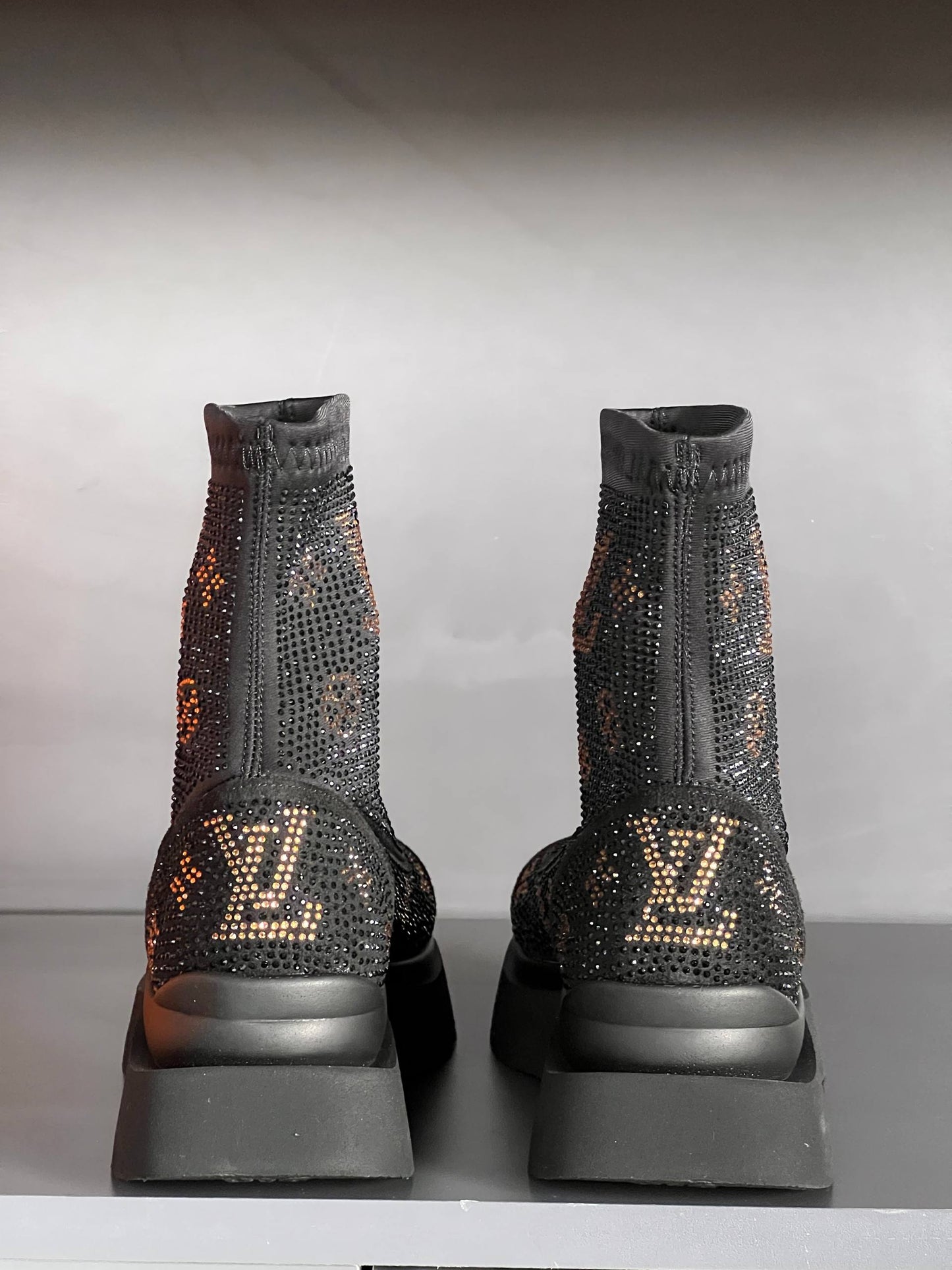 LVS - Conv Shoes