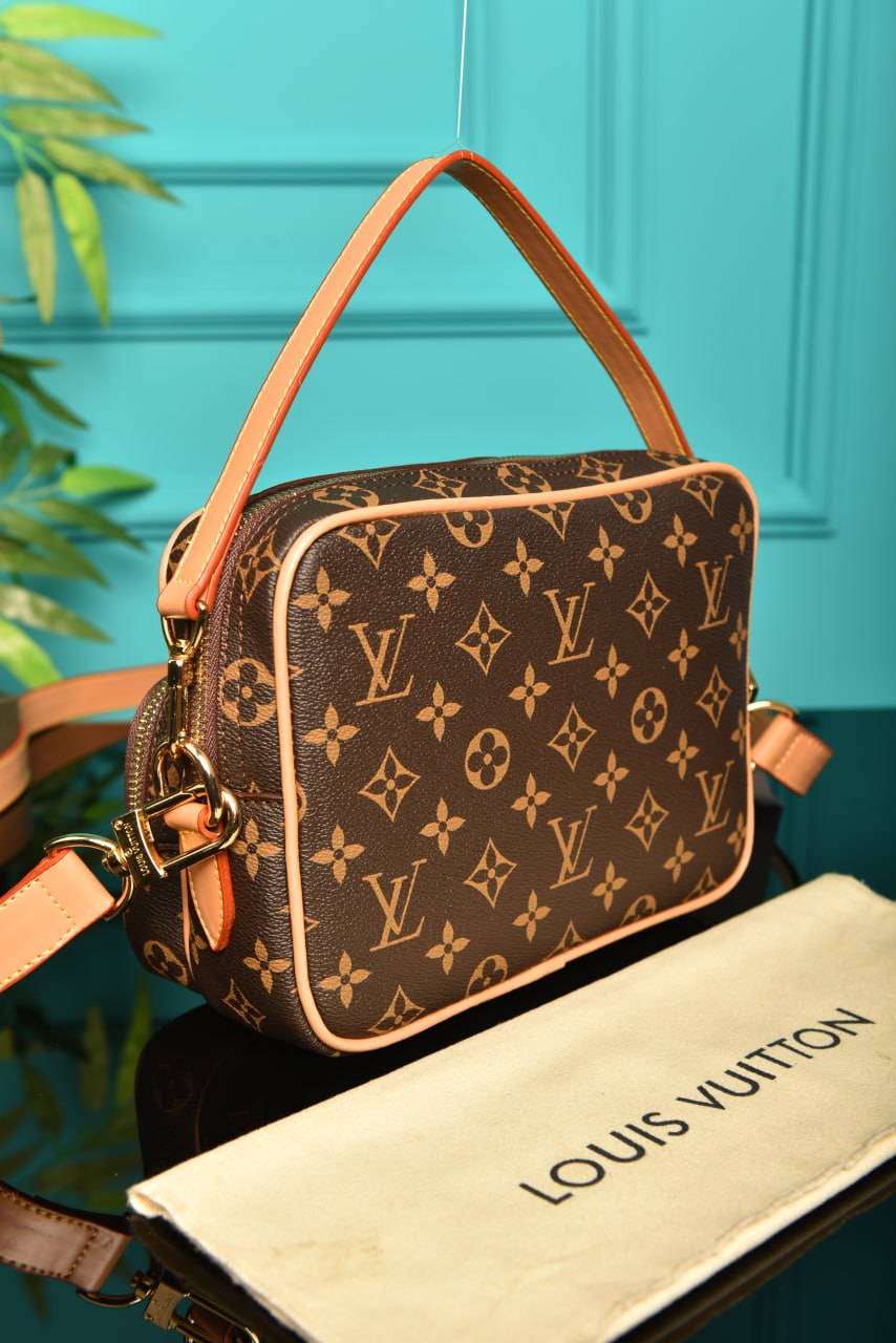 LVS - Nil Crossbody