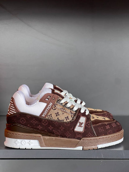 LVS Shoes
