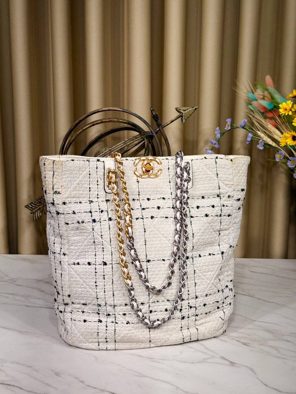 CHNL - 19 SHOPPING BAG