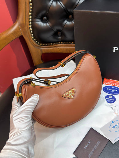 PRD - Arqué leather shoulder bag